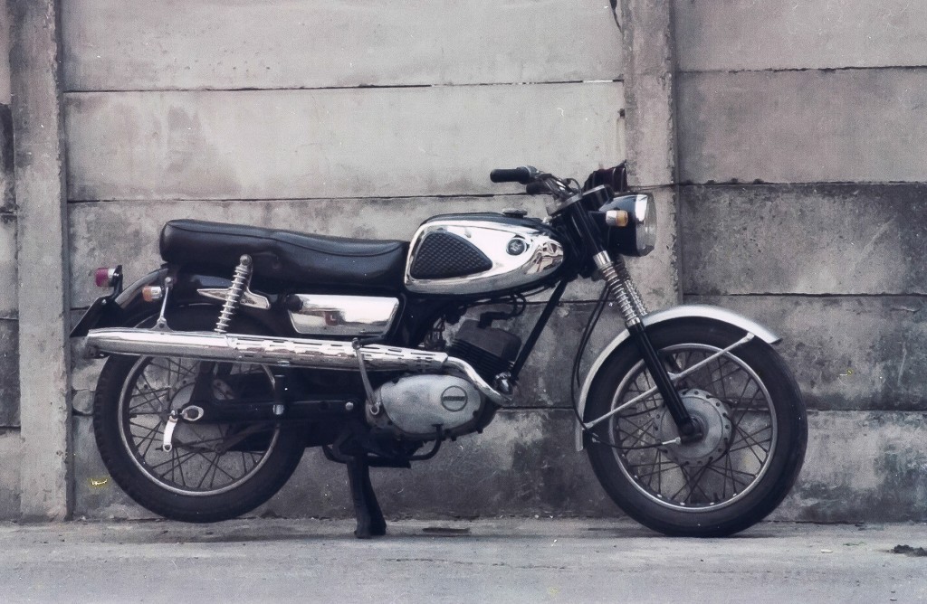 Suzuki T 125