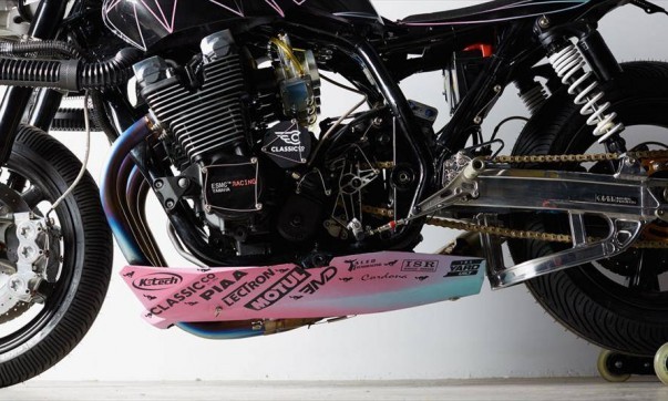 „BIG BAD WOLF“ – Rennmonster von El Solitario Yamaha XJR1300 - "Big Bad Wolf"