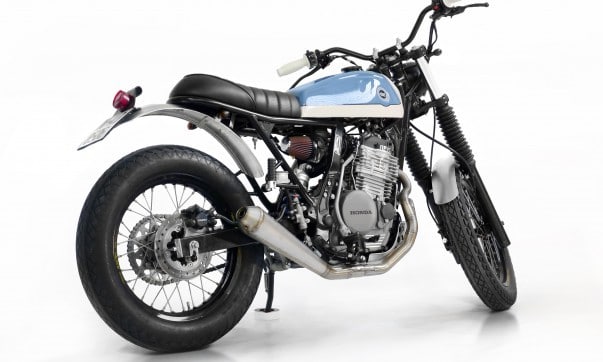 Honda NX 650 Dominator „Coyote“ – Gefälliger Tracker aus Madrid Honda NX 650 Dominator "Coyote"