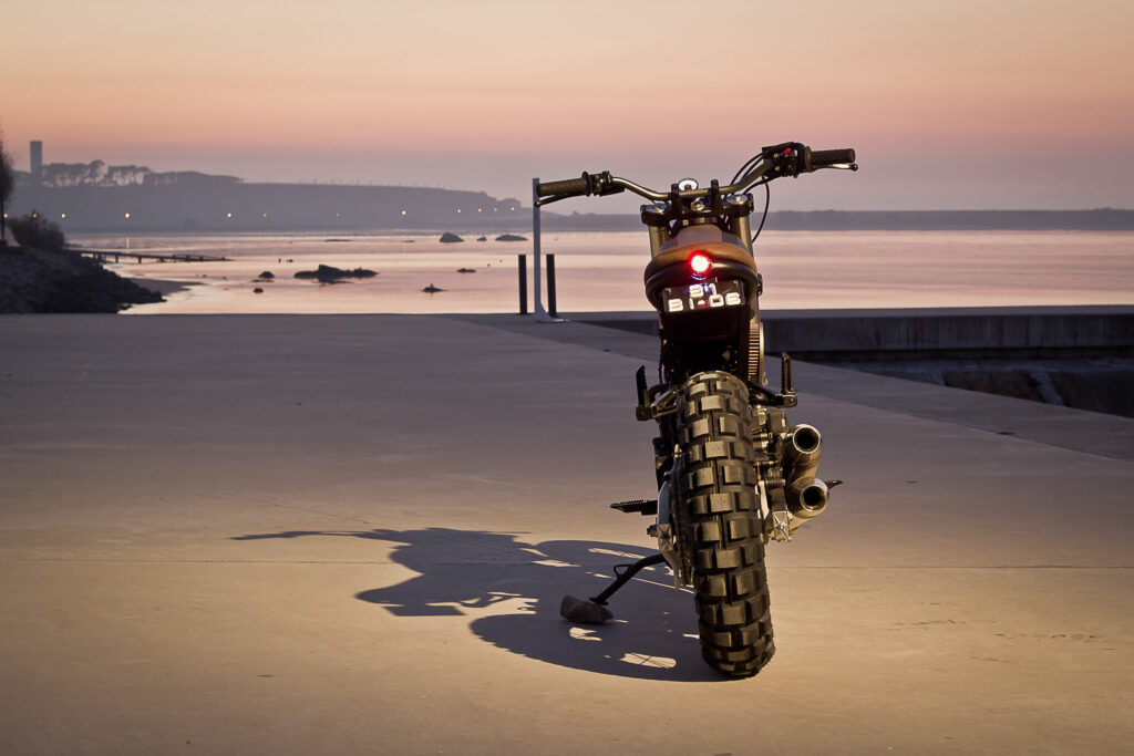 Die Continental TKC80 Knobbies stehen der Honda Muxima exzellent