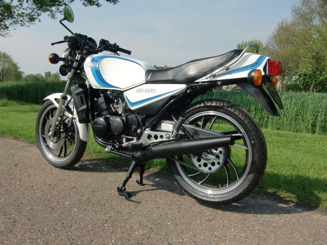 Yamaha RD 350 LC